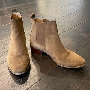 Steve Madden Chelsea Boots size 7.5